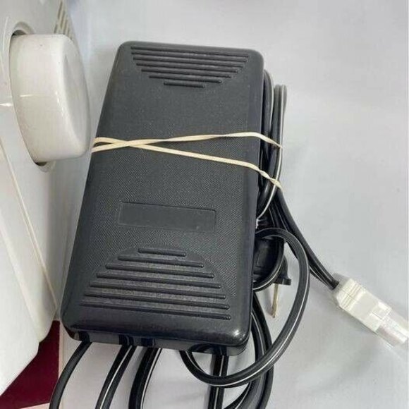 Janome MyLock 634D Overlock Serger Machine W/ Manual & Pedal Tested - Picture 6 of 7